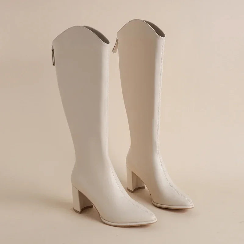 Hilda - Biezas un Elegantas Zābaki Ziemai