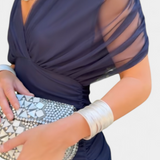 Luana - Eleganta kleita ar V veida izgriezumu