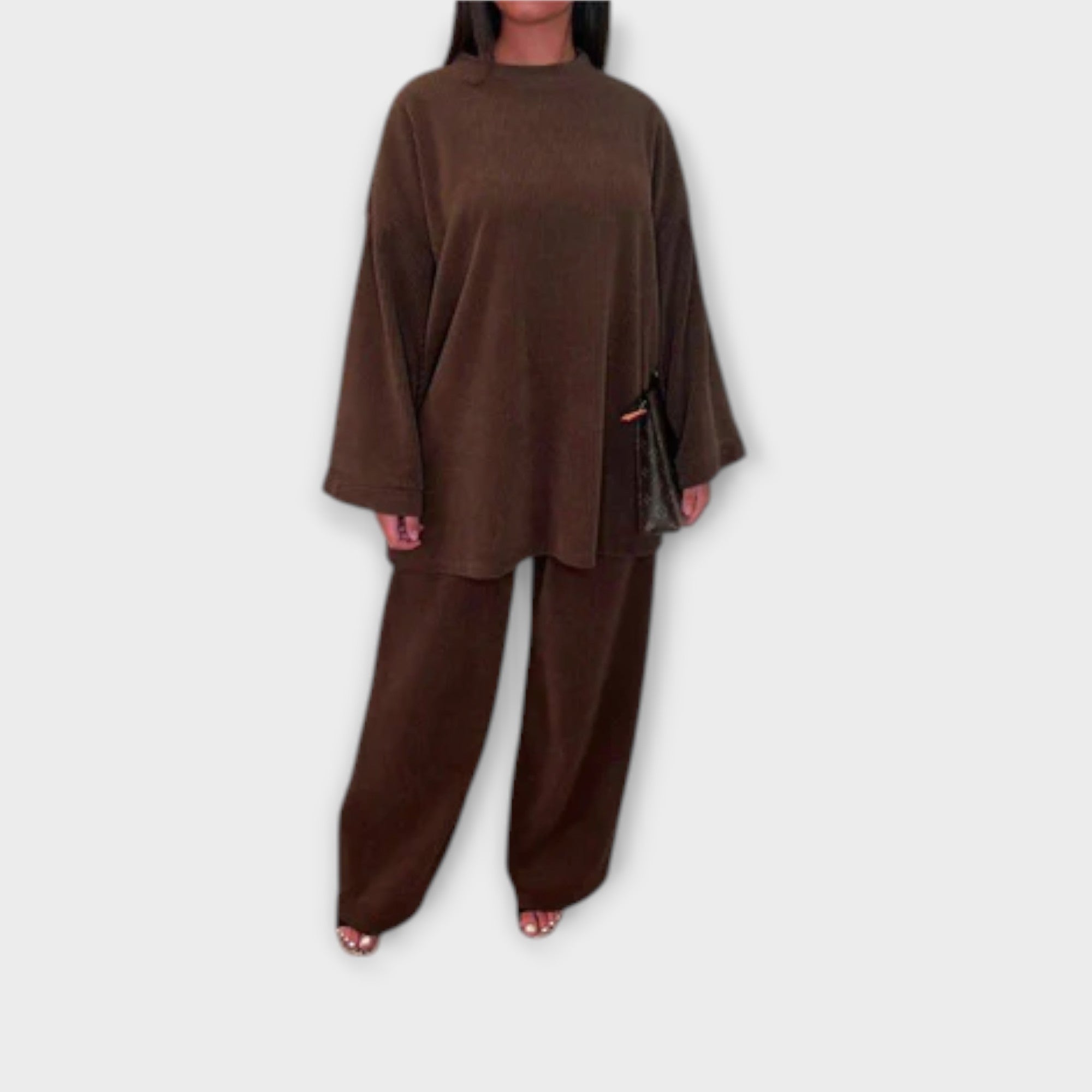 Ingrid - Plus Size Akcentēts Komplekts